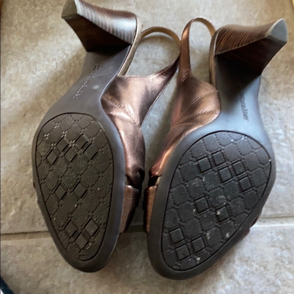 Sandals - Picture 2 of 4